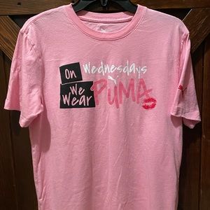 Women’s Puma t-shirt pink size medium.